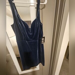 Elegant Navy Velvet Dress